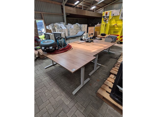4x bureau - afbeelding 1 van  7