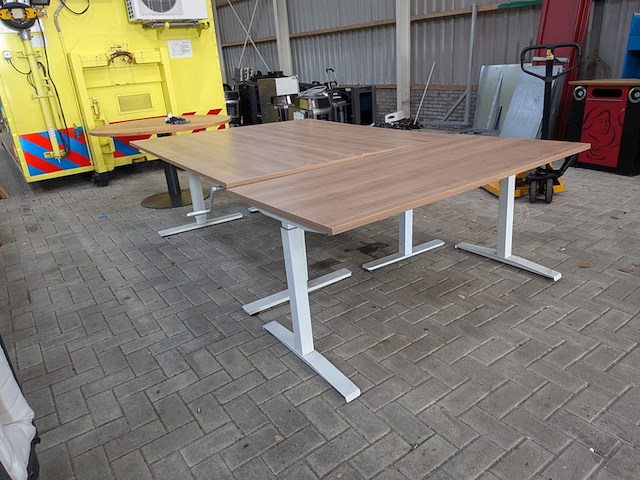 4x bureau - afbeelding 5 van  7