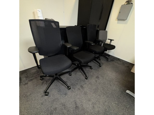 4x bureaustoel dauphin en comforto, zwart - afbeelding 1 van  6