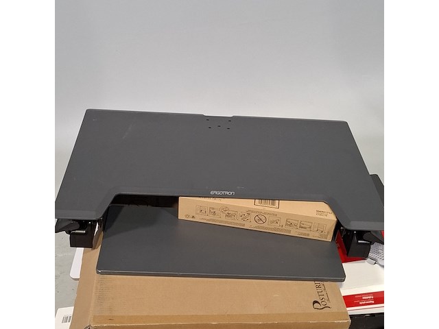 4x bureauverhoger en 5x voetensteun, o.a office depot - afbeelding 2 van  8