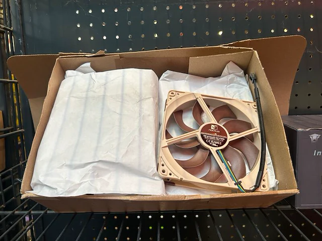 4x computer- en pc-koelaccessoires, w.o. noctua - afbeelding 3 van  5