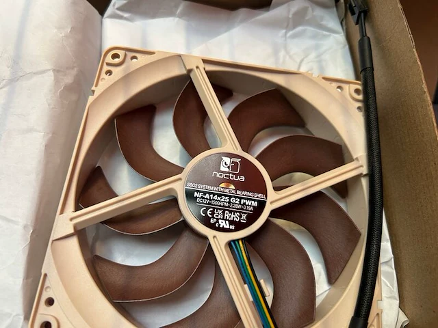 4x computer- en pc-koelaccessoires, w.o. noctua - afbeelding 4 van  5