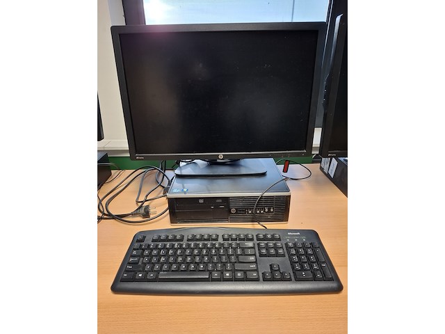4x computer met beeldscherm en toetsenbord hp, hp pro 6300 sff i5 en hp 6300 sff, bouwjaar 2013 en 2016 - afbeelding 13 van  13
