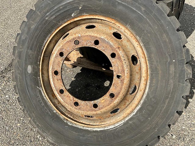 4x continental 275/70 r22.5 urban-traffic m+s band met velg - afbeelding 10 van  10