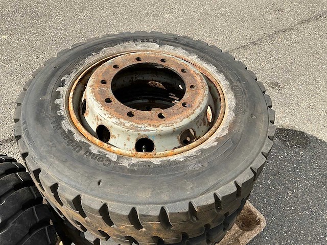 4x continental 275/70 r22.5 urban-traffic m+s band met velg - afbeelding 7 van  10