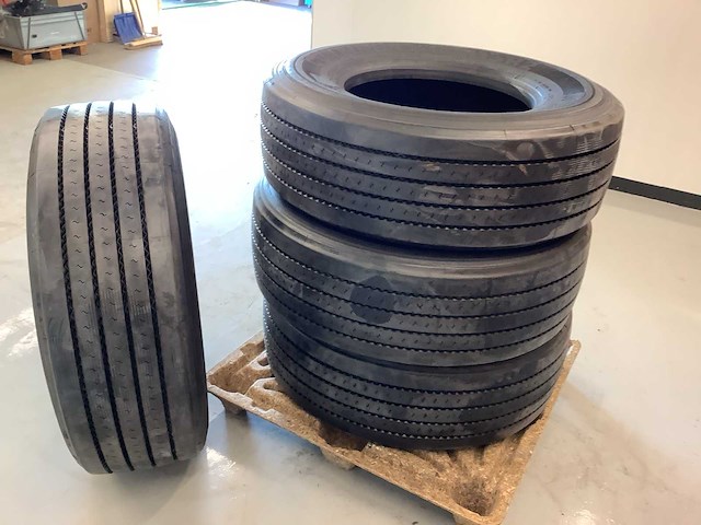 4x continental 385/65r22.5 m+s retread vrachtwagenband - afbeelding 3 van  8
