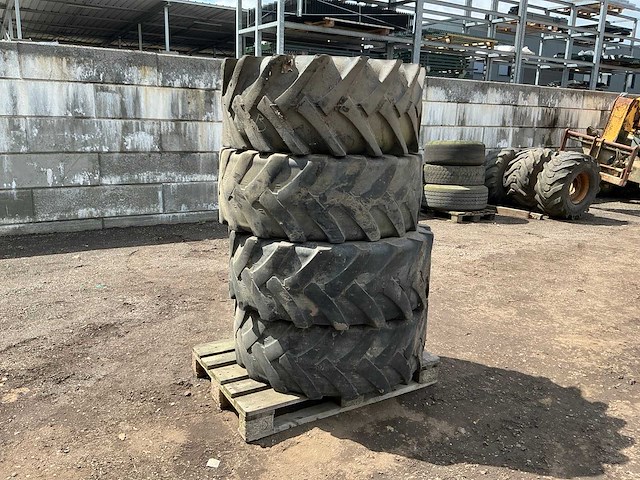 4x continental as-farmer 400/70 r20 band, wiel en velg - afbeelding 1 van  11