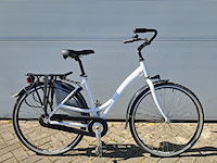 4x damesfiets, wit - afbeelding 2 van  9