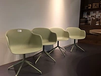 4x design draaistoel muuto