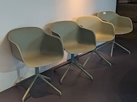 4x design draaistoel muuto