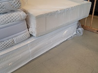 4x diverse matrassen - afbeelding 4 van  9