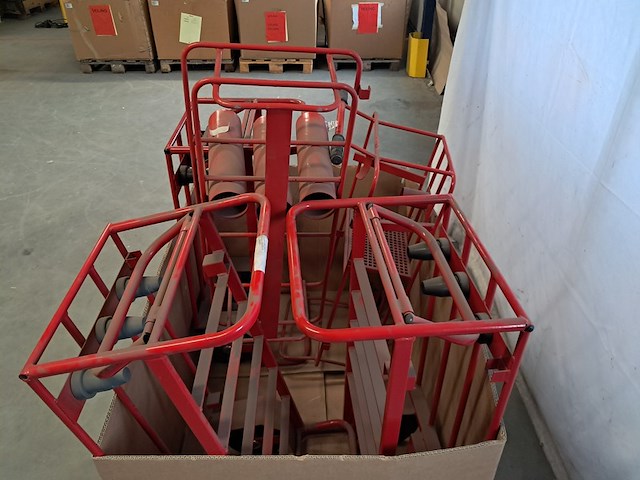 4x diverse transportkarren - afbeelding 3 van  9