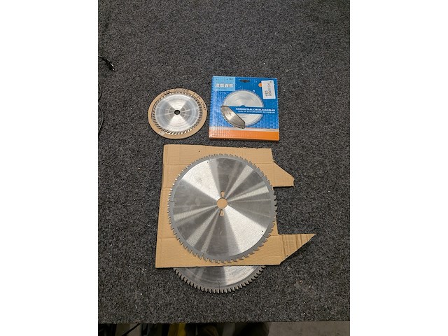 4x diverse zaagblad - afbeelding 1 van  11