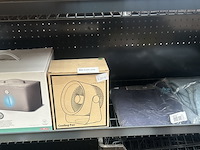 4x diversen w.o. ventilator en kleding w.o. lunavida - afbeelding 1 van  7