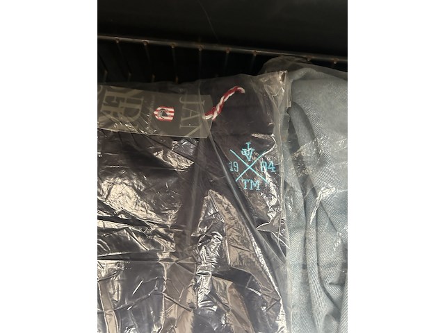 4x diversen w.o. ventilator en kleding w.o. lunavida - afbeelding 6 van  7