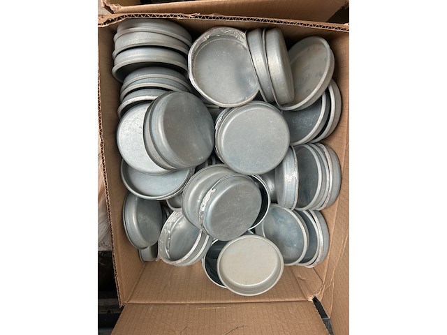 4x doos met badkameraccessoires w.o. kranen w.o. geberit, venlo - afbeelding 4 van  6