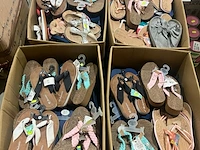4x dozen slippers, antonio