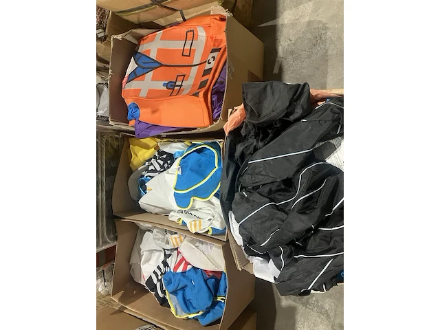 4x dozen verkleedkleren - afbeelding 1 van  7