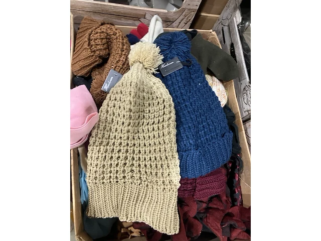4x dozen winteraccessoires - afbeelding 4 van  8