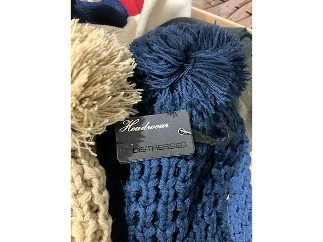 4x dozen winteraccessoires - afbeelding 5 van  8