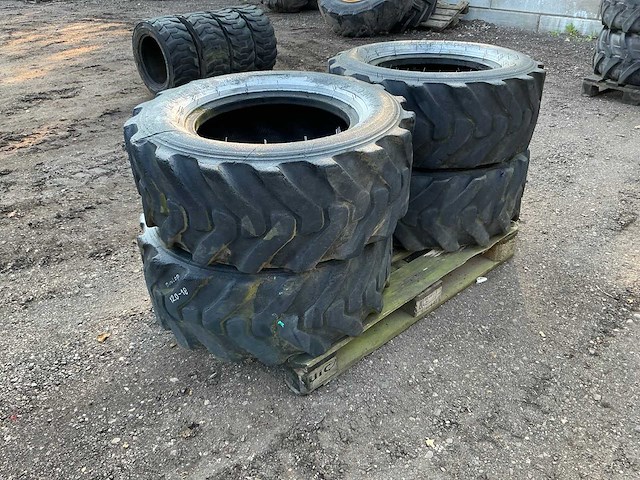 4x dunlop stabilia 12.0 r18 band, wiel en velg - afbeelding 8 van  12