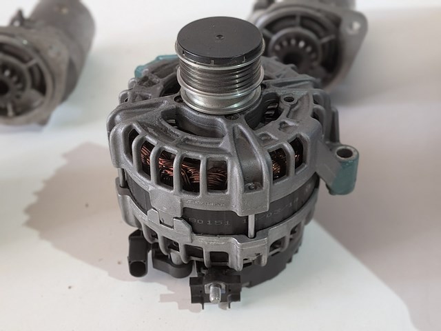 4x dynamo met 2x startmotor - afbeelding 10 van  13
