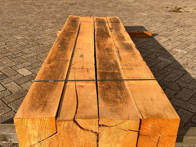 4x eiken balken fijnbezaagd, 200x200mm, lengte 250cm - afbeelding 1 van  3