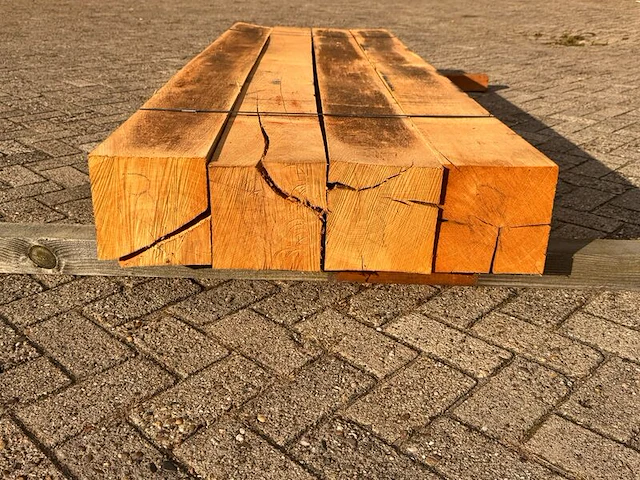 4x eiken balken fijnbezaagd, 200x200mm, lengte 250cm - afbeelding 3 van  3