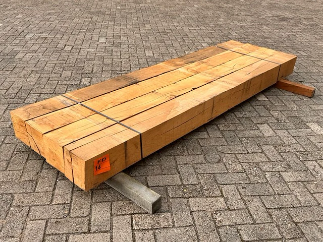 4x eiken balken fijnbezaagd, 200x200mm, lengte 270cm - afbeelding 2 van  3