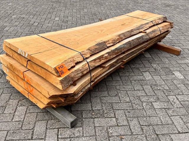 4x eiken stam gezaagd, 80x770mm, lengte 235cm - afbeelding 2 van  3