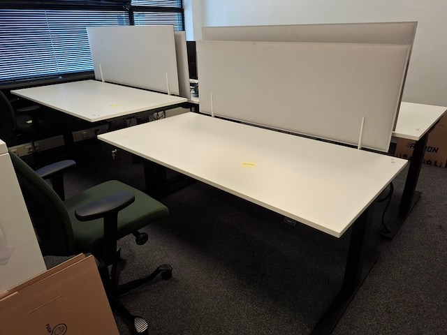 4x elektrisch in hoogte verstelbaar bureau - afbeelding 2 van  8