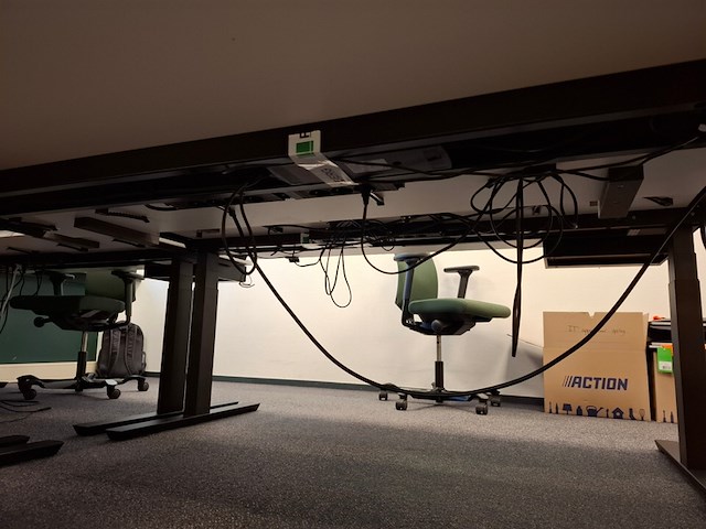 4x elektrisch in hoogte verstelbaar bureau - afbeelding 5 van  8