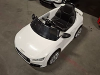 4x elektrische speelauto's voor kinderen, audi, bmw, mercedes - afbeelding 2 van  30