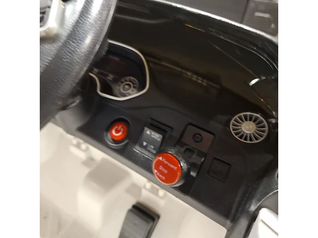 4x elektrische speelauto's voor kinderen, audi, bmw, mercedes - afbeelding 6 van  30