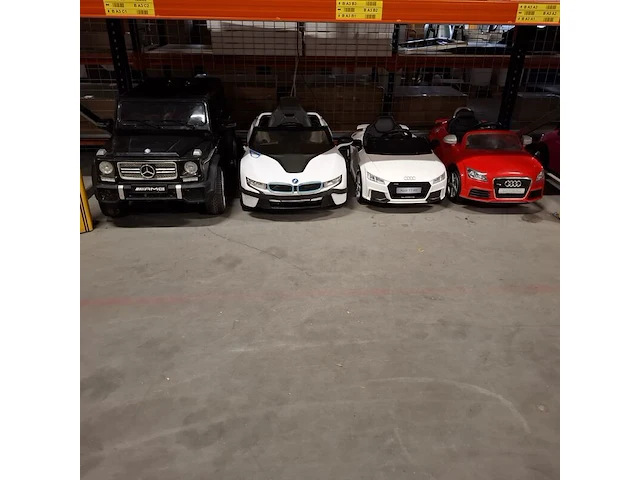 4x elektrische speelauto's voor kinderen, audi, bmw, mercedes - afbeelding 12 van  30