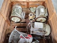 4x elektromotor - afbeelding 2 van  7