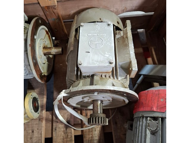 4x elektromotor - afbeelding 4 van  7