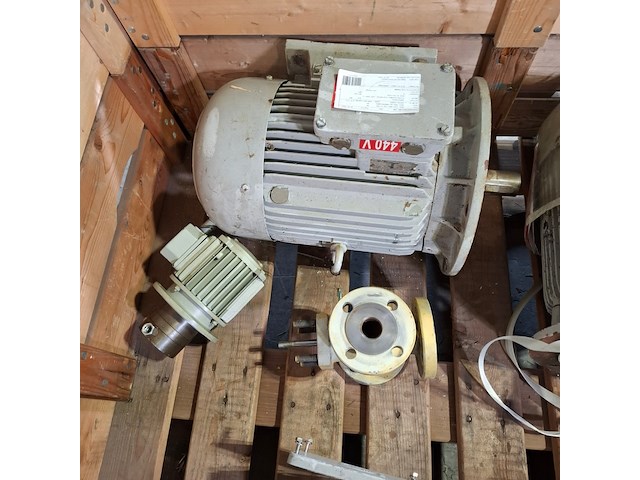 4x elektromotor - afbeelding 5 van  7