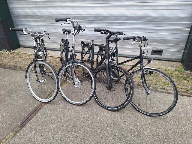 4x fiets gazelle koga giant heren en dames fietsen - afbeelding 1 van  9