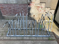 (4x) fietsenrek | gegalvaniseerd | 140 cm - afbeelding 1 van  1