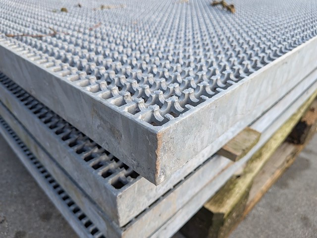 4x gegalvaniseerd stalen rooster - afbeelding 4 van  4