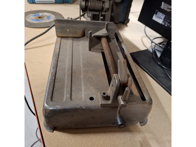 4x gereedschap en 2x bouwradio, o.a. makita - afbeelding 11 van  19