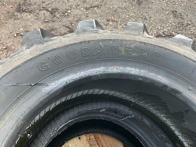 4x goodyear dure grip 27x10,50 r15 band, wiel en velg - afbeelding 2 van  11