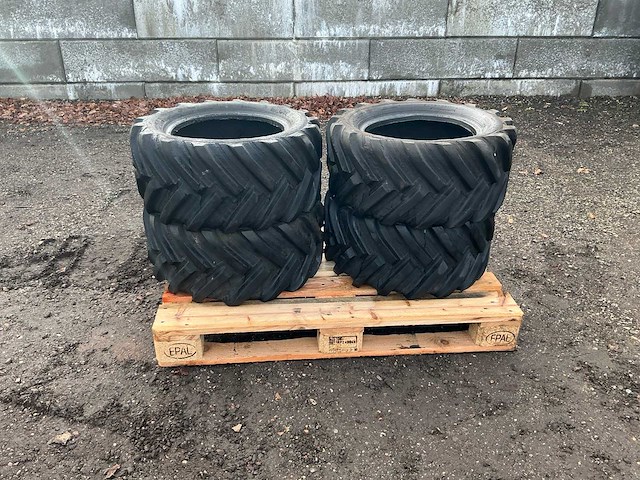 4x goodyear dure grip 27x10,50 r15 band, wiel en velg - afbeelding 4 van  11