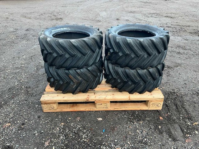4x goodyear dure grip 27x10,50 r15 band, wiel en velg - afbeelding 8 van  11