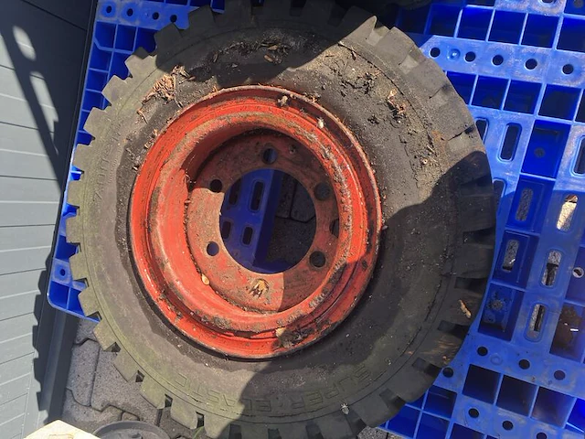 4x heftruckband met velg - afbeelding 5 van  6
