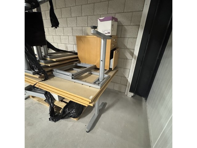 4x hoekbureau, ikea - afbeelding 3 van  4