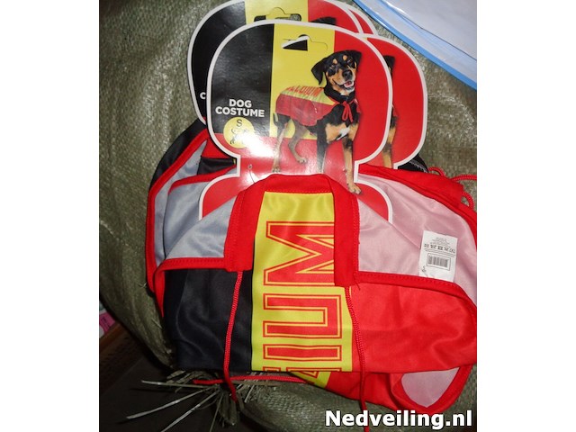 4x hondenkostuum belgium mt m - afbeelding 2 van  3