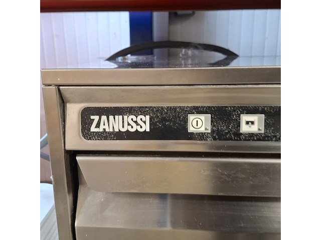 4x horeca apparatuur, metro, zanussi, klarstein - afbeelding 3 van  21
