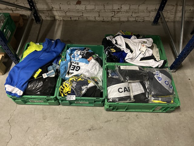 4x inhoud krat fietskleding, w.o. sportful, vermarc - afbeelding 1 van  9